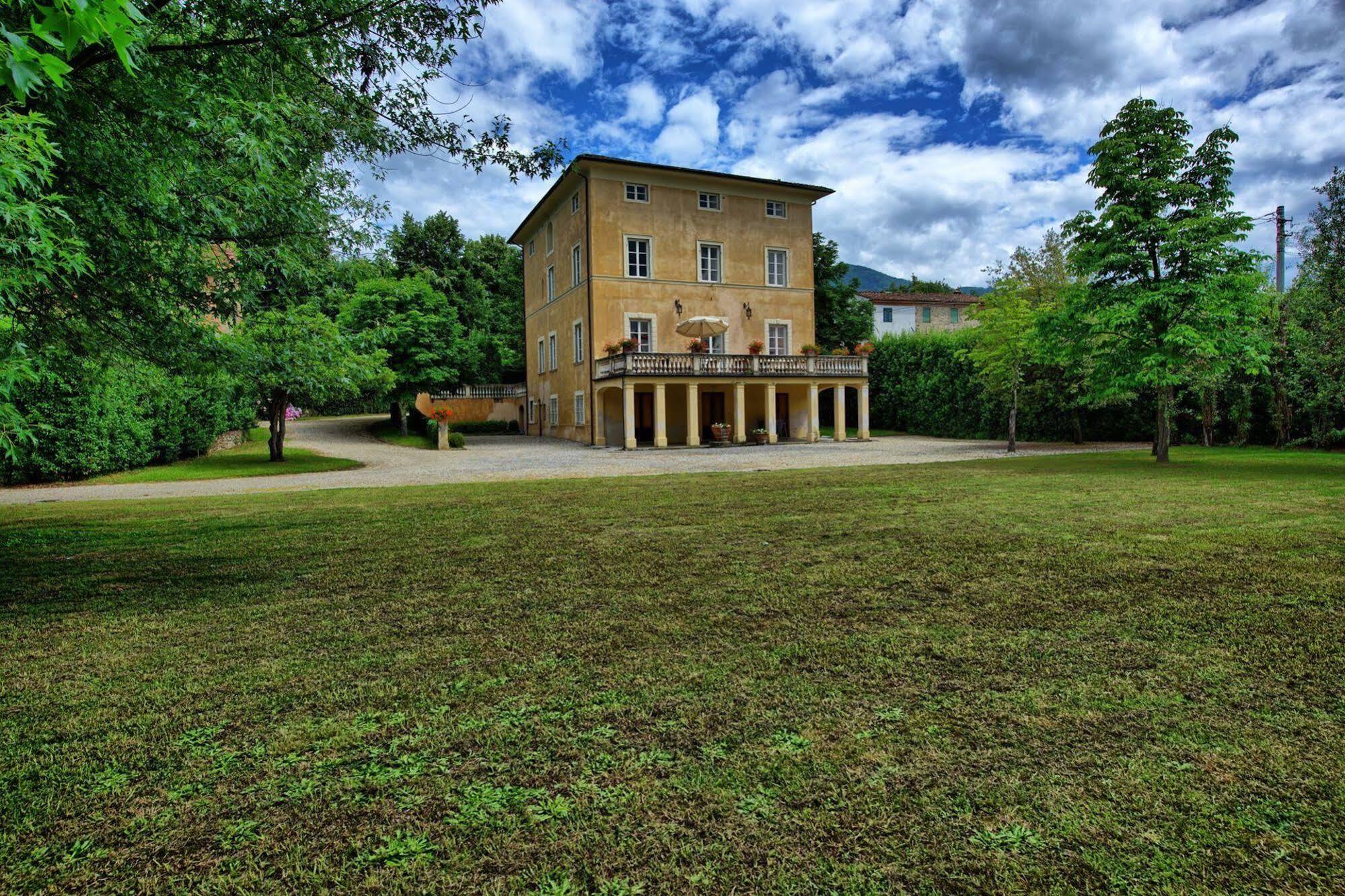 Villa Fiamma By Posarellivillas Piaggiori Εξωτερικό φωτογραφία
